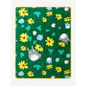 NEW 🌼 Studio Ghibli My Neighbor Totoro Allover Print Fleece Throw